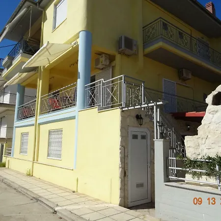 Paralia Dom wakacyjny Flogita